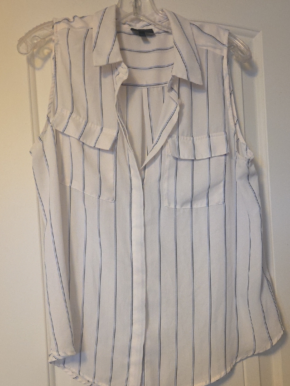 Who What Wear White Sleeveless Vertical-Stripe Blouse